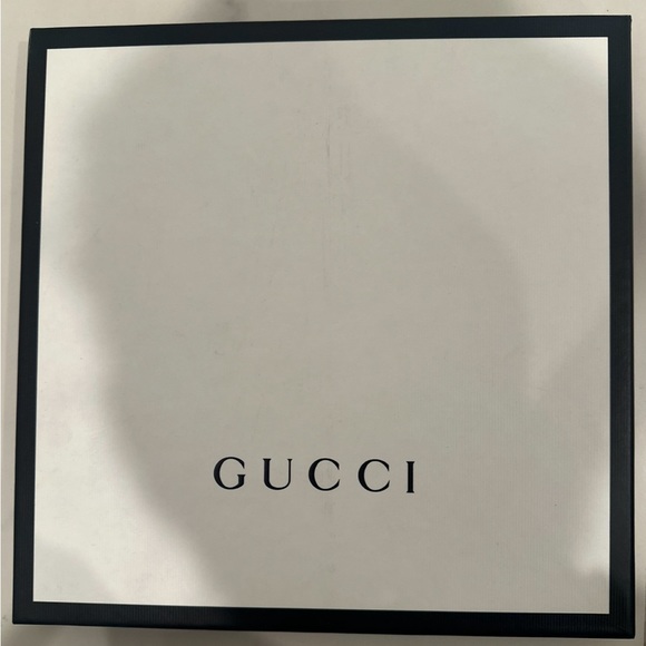 Gucci scarf, brand new - Picture 5 of 5